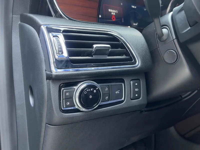 Lincoln Navigator — фото 9