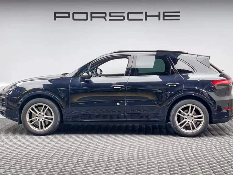 Porsche Cayenne — фото 4