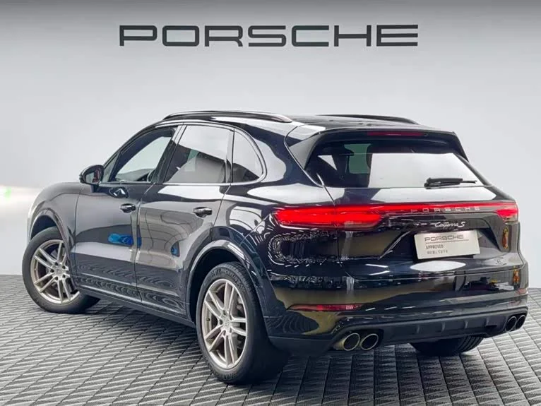 Porsche Cayenne — фото 6