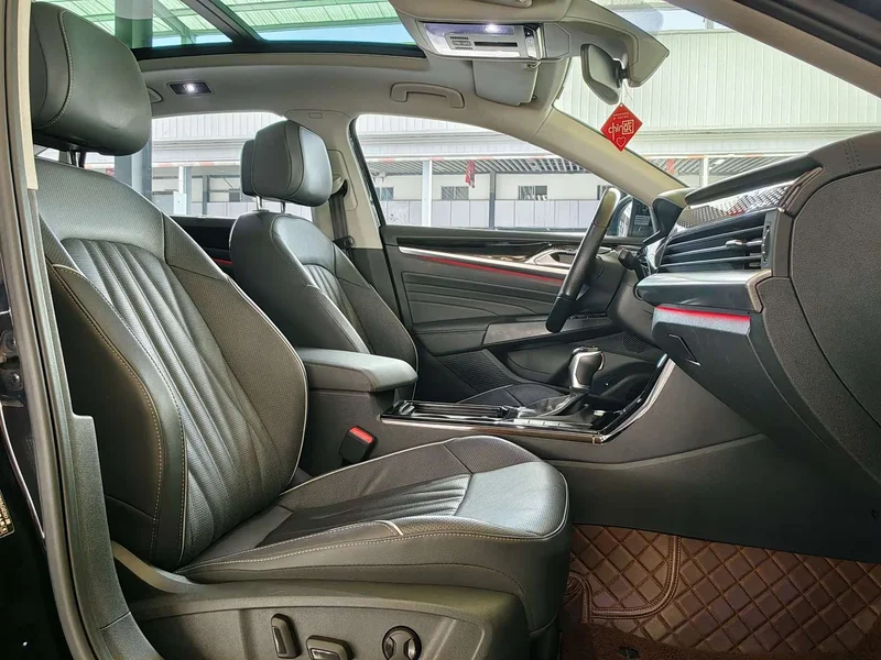 Volkswagen Passat — фото 13