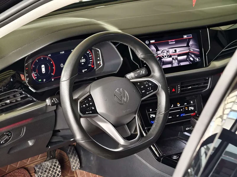 Volkswagen Passat — фото 5