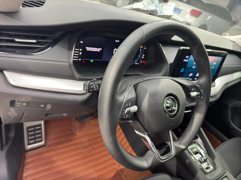 Volkswagen Octavia — фото 11