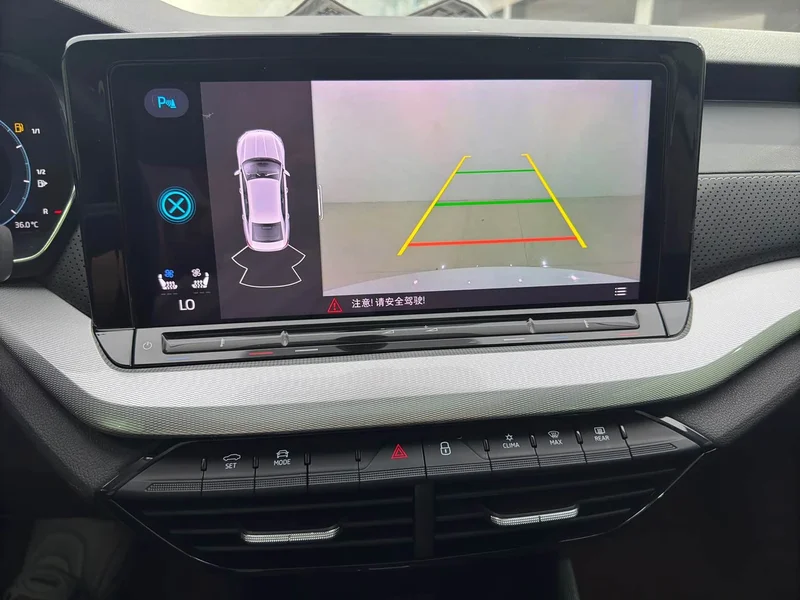Volkswagen Octavia — фото 15