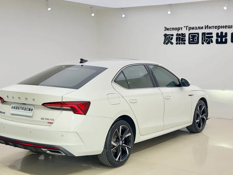 Volkswagen Octavia — фото 4