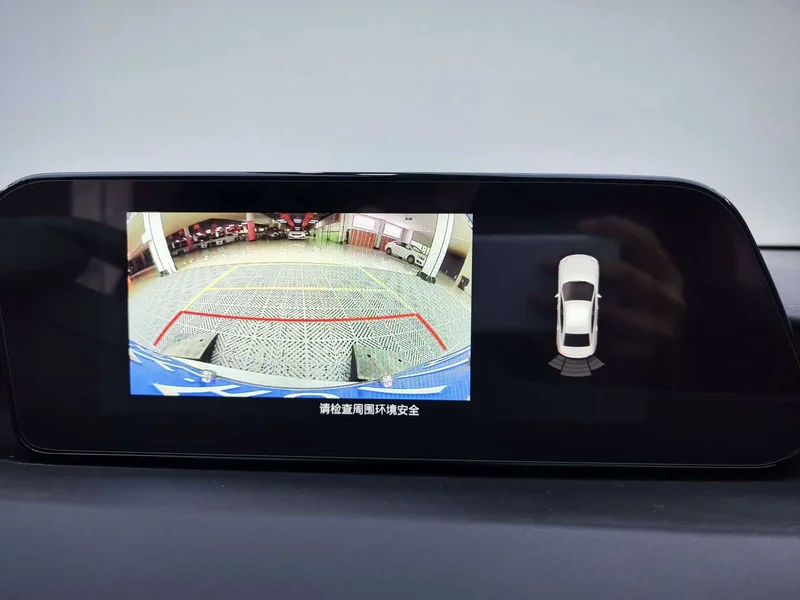 Mazda 3 Axela — фото 17