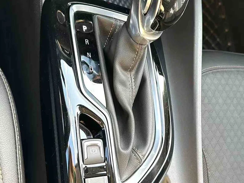 Buick Verano — фото 13