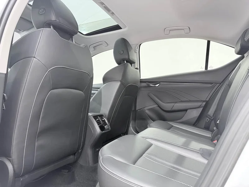 Volkswagen Octavia — фото 14