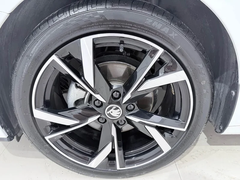Volkswagen Octavia — фото 16