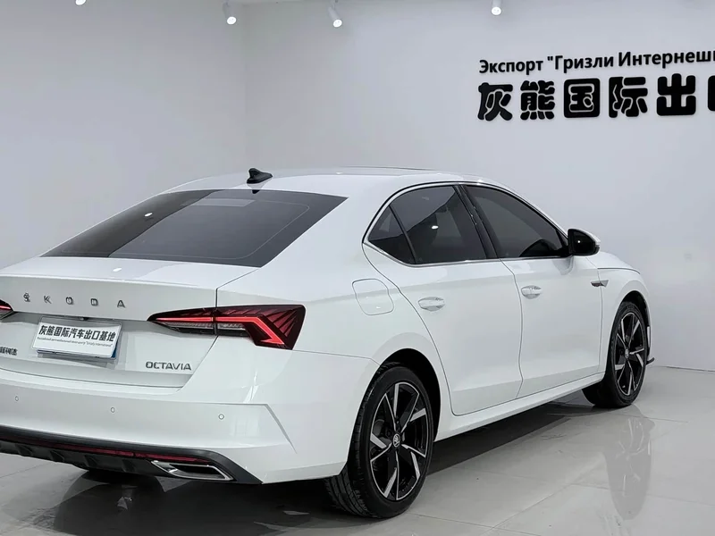 Volkswagen Octavia — фото 4