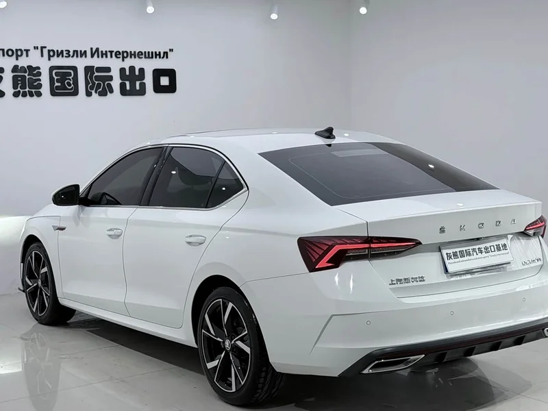 Volkswagen Octavia — фото 6