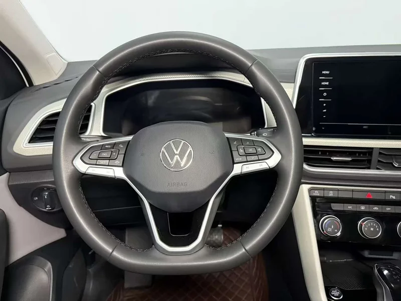 Volkswagen T-ROC Tange — фото 14