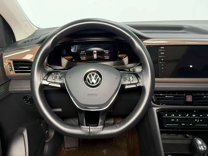 Volkswagen Tharu — фото 14