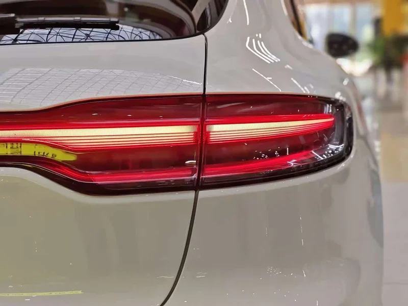 Porsche Macan — фото 13