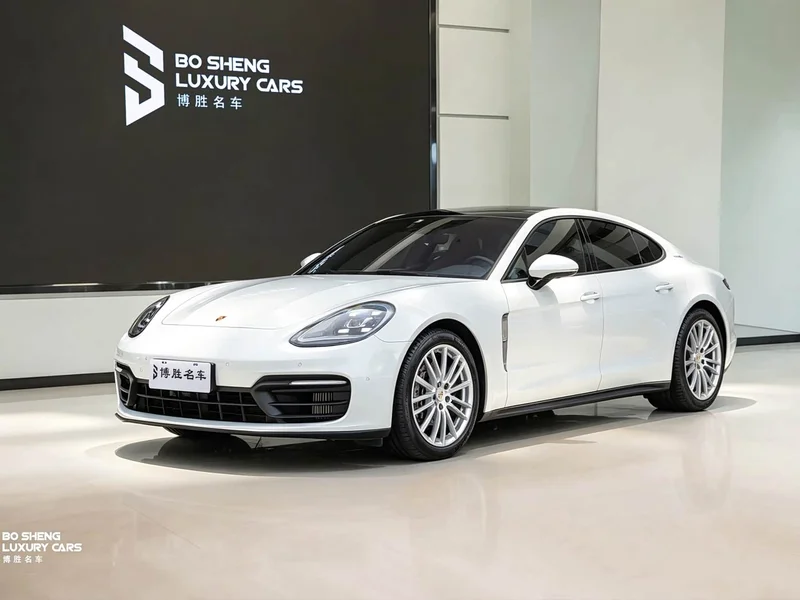 Porsche Panamera — фото 1