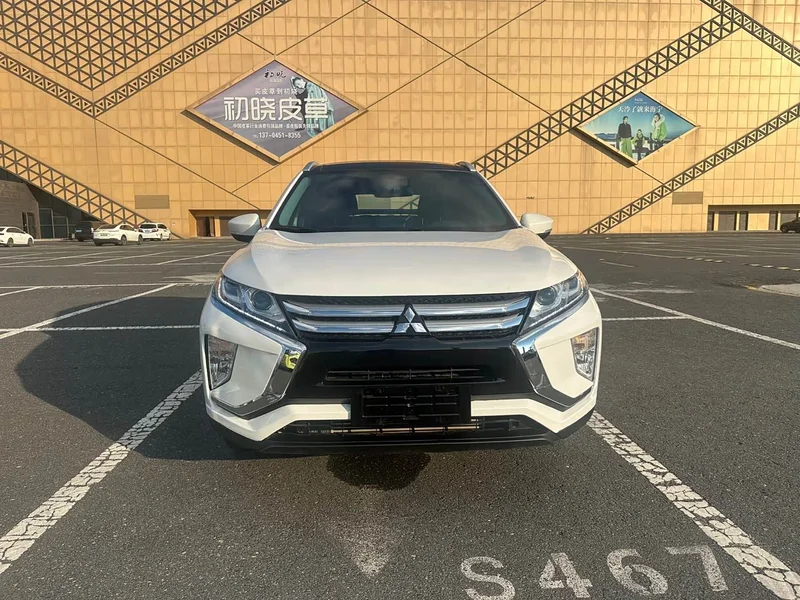 Mitsubishi Eclipse Cross — фото 3
