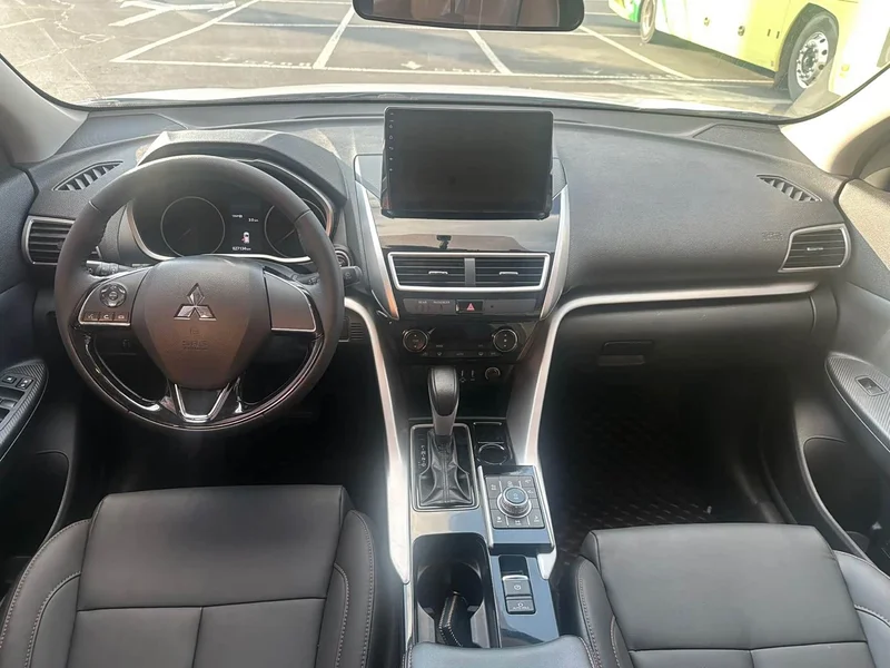 Mitsubishi Eclipse Cross — фото 6