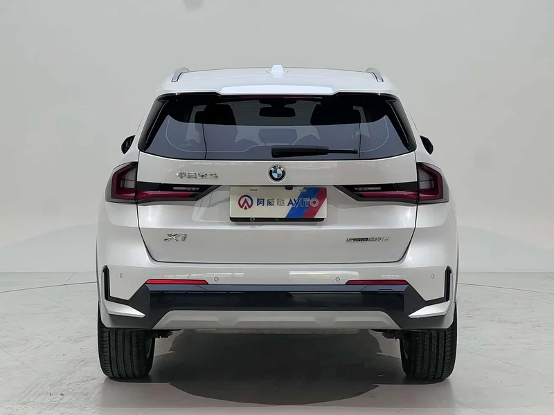 BMW X1 — фото 5