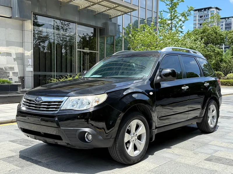 Subaru Forester — фото 1