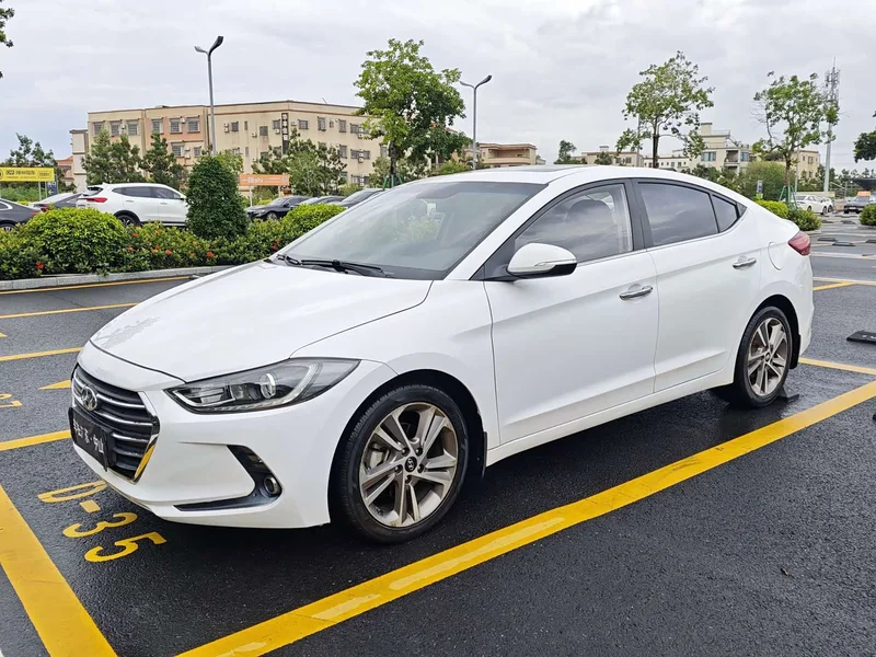 Hyundai Elantra Sport