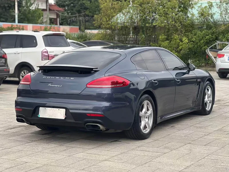 Porsche Panamera — фото 10