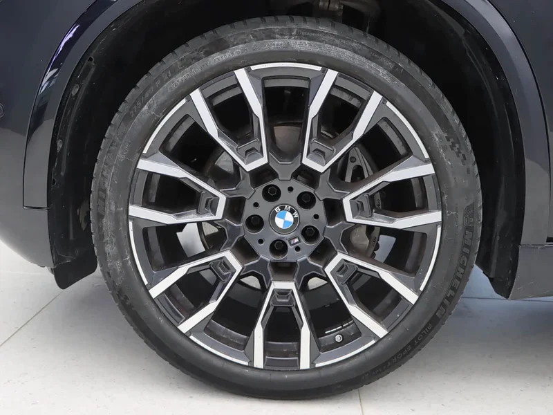 BMW X5 — фото 29
