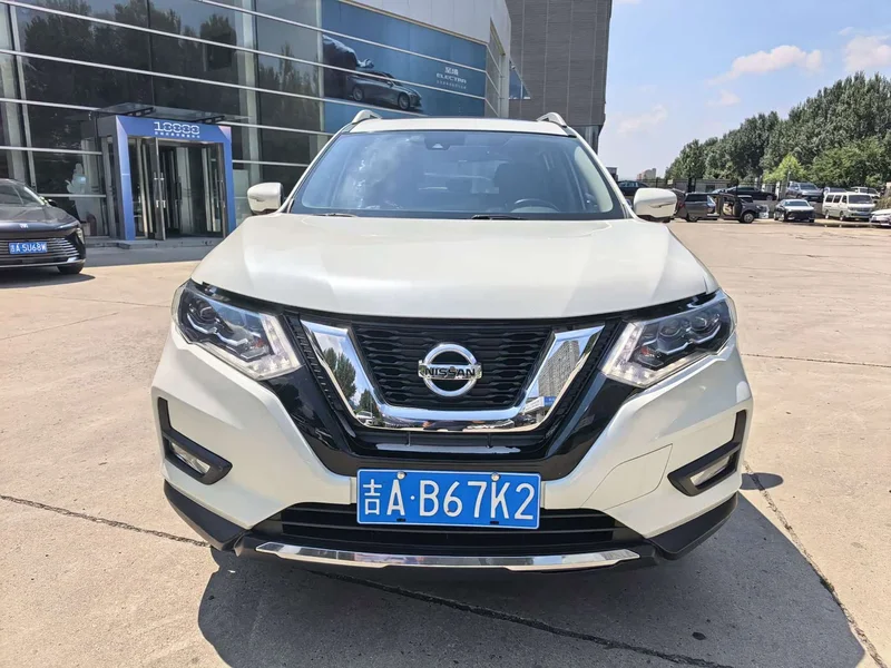 Nissan X-Trail — фото 2