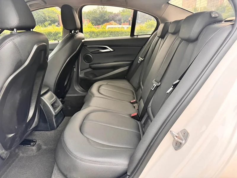 BMW 1-Series — фото 16