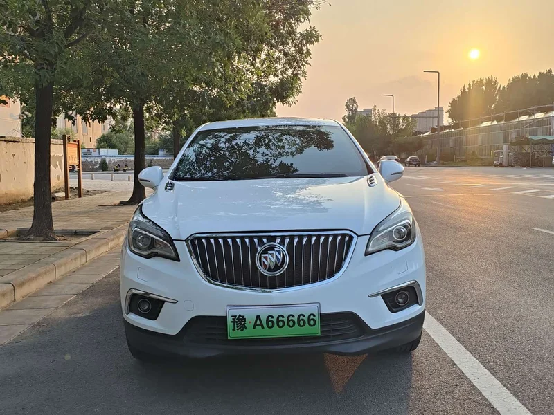 Buick Envision Plus — фото 2