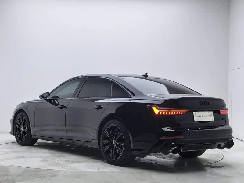 Audi A6L — фото 7