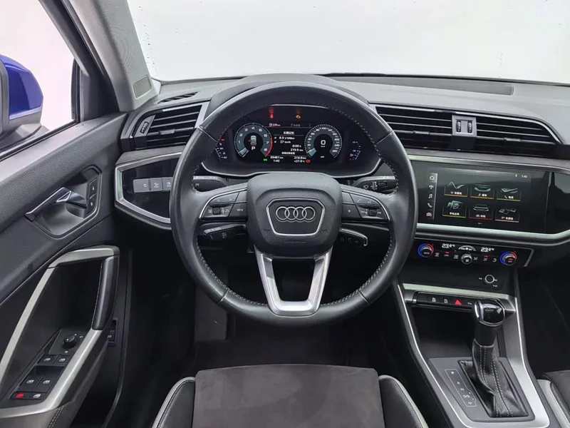 Audi Q3 — фото 10