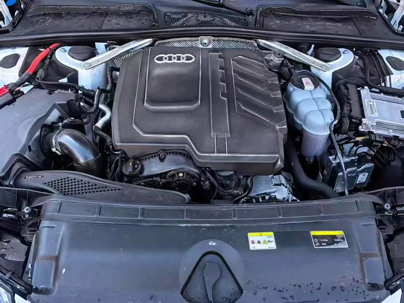 Audi A4L — фото 5
