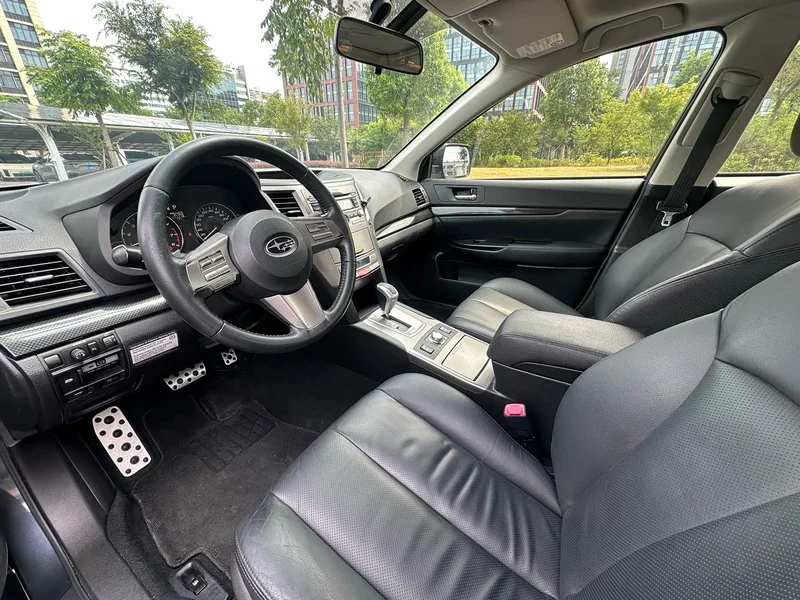 Subaru Legacy — фото 13