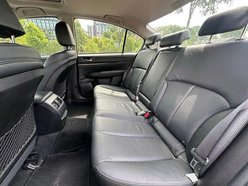 Subaru Legacy — фото 21