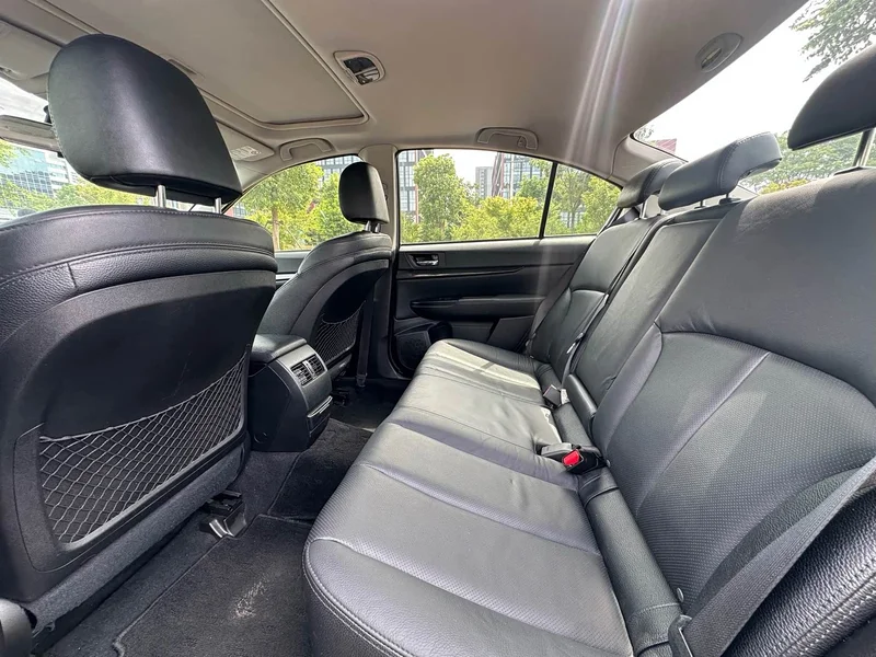 Subaru Legacy — фото 22