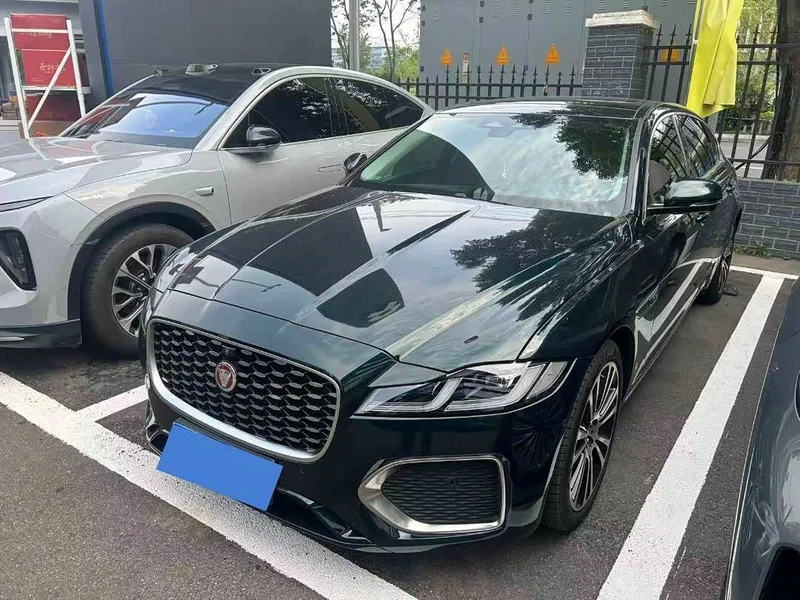 Jaguar XFL