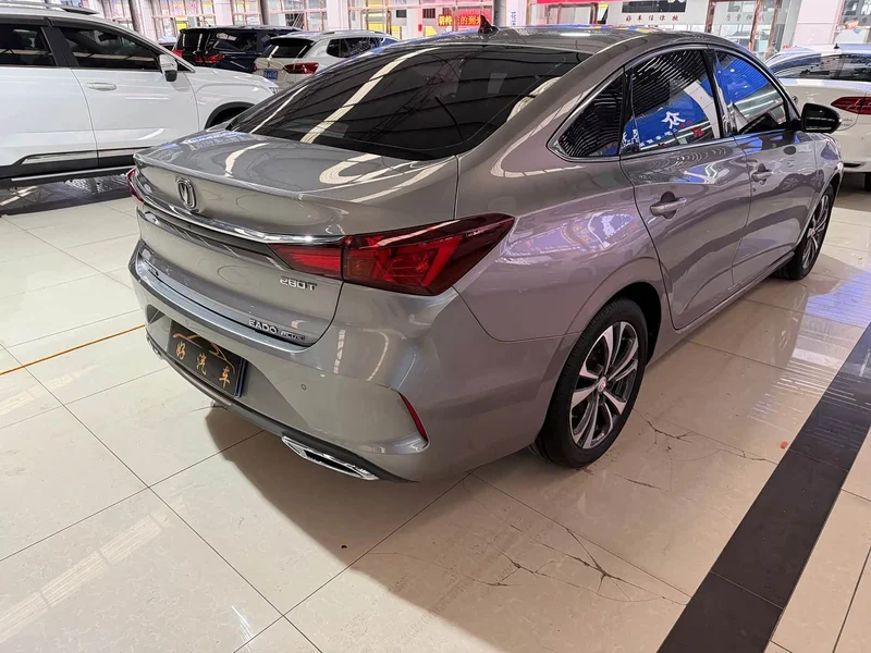 Changan Eado — фото 12