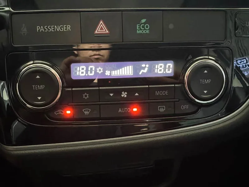 Mitsubishi Outlander — фото 20