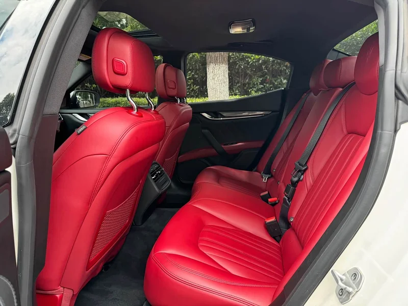 Maserati Ghibli — фото 16