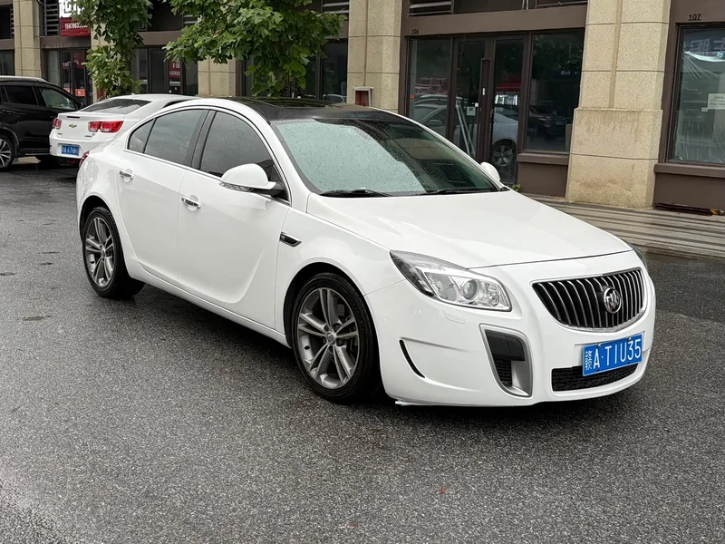 Buick Regal — фото 1