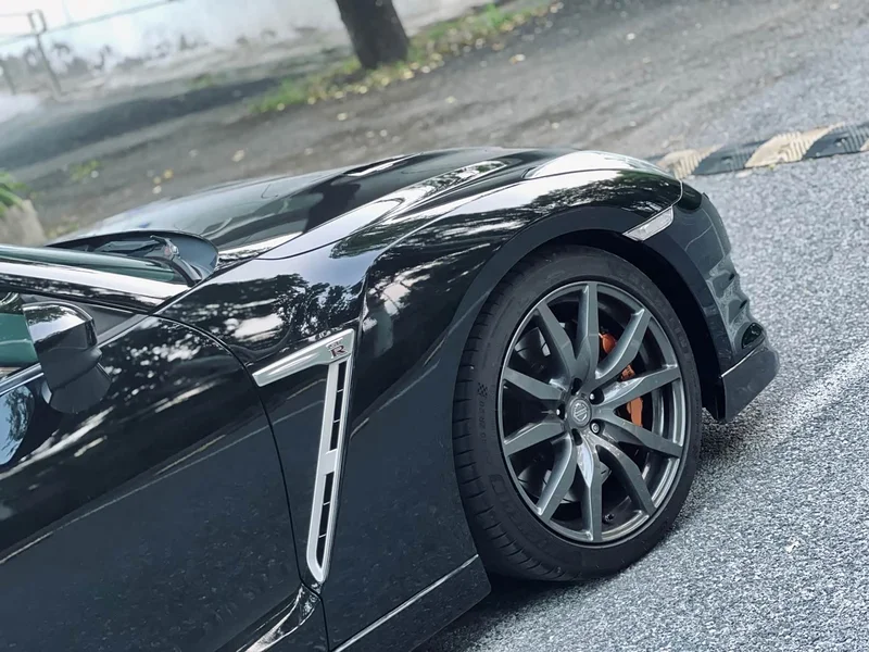 Nissan GT-R — фото 15