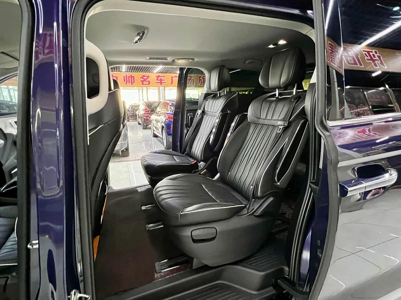 Roewe iMAX8 — фото 13