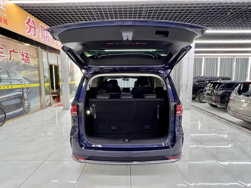 Roewe iMAX8 — фото 8
