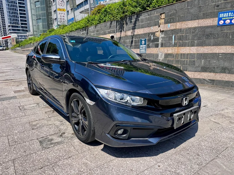 Honda Civic — фото 4