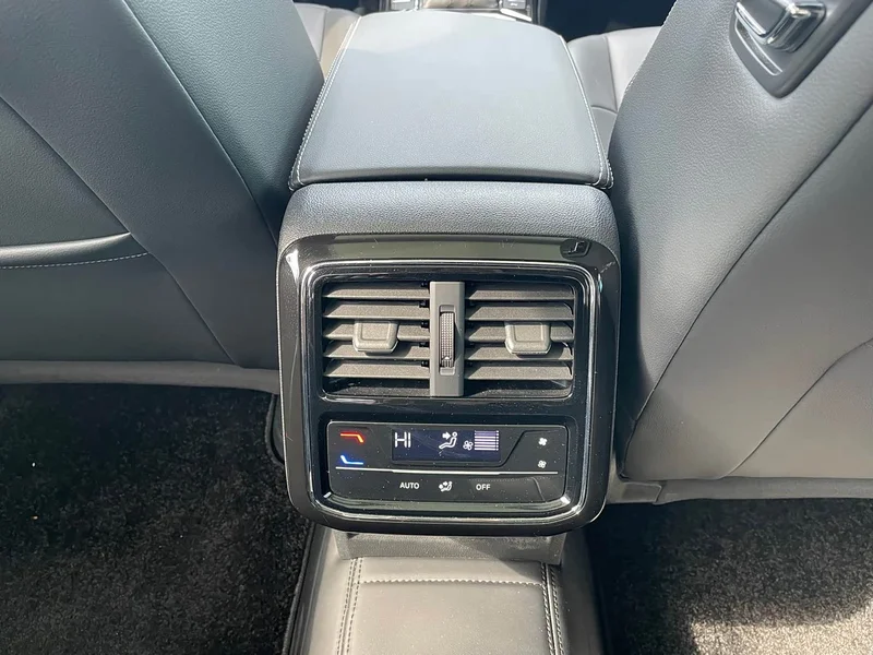 Volkswagen Passat — фото 14