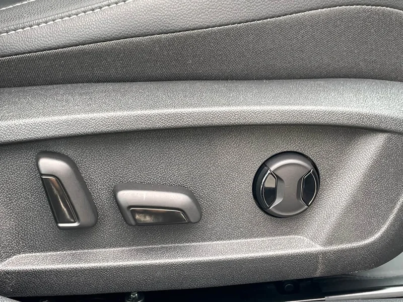 Volkswagen Passat — фото 18
