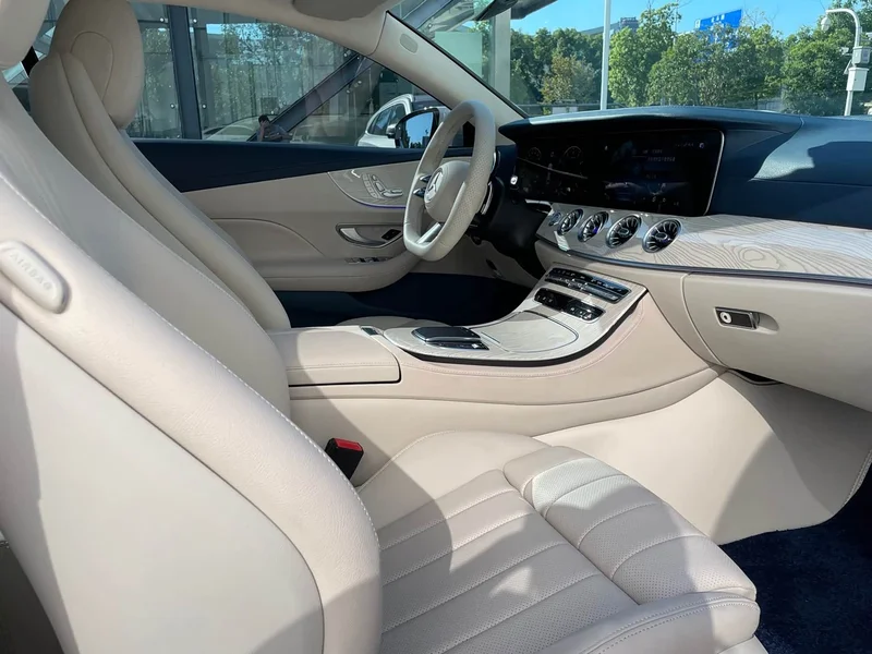 Mercedes-Benz E-Class (Imported) — фото 17