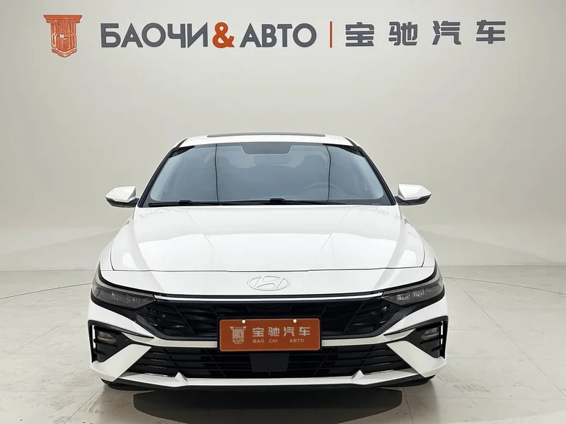 Hyundai Elantra — фото 2