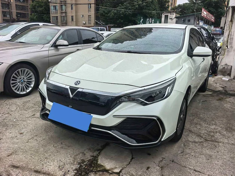 Venucia D60EV