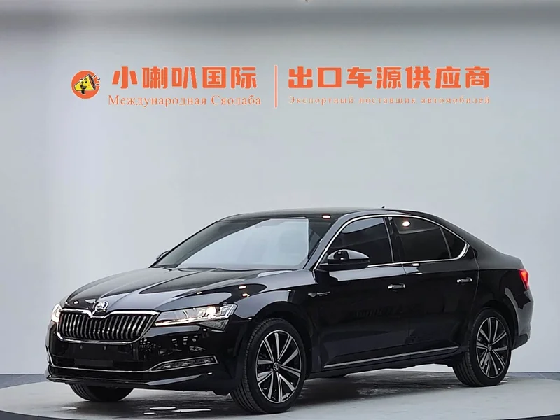 Skoda Superb — фото 1