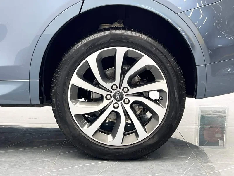 Land Rover Discovery — фото 13